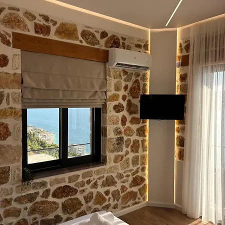 Stone * Vlorë